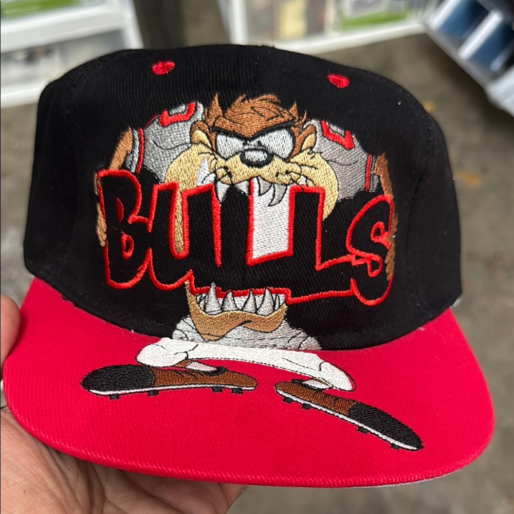 New custom Bulls Taz hat